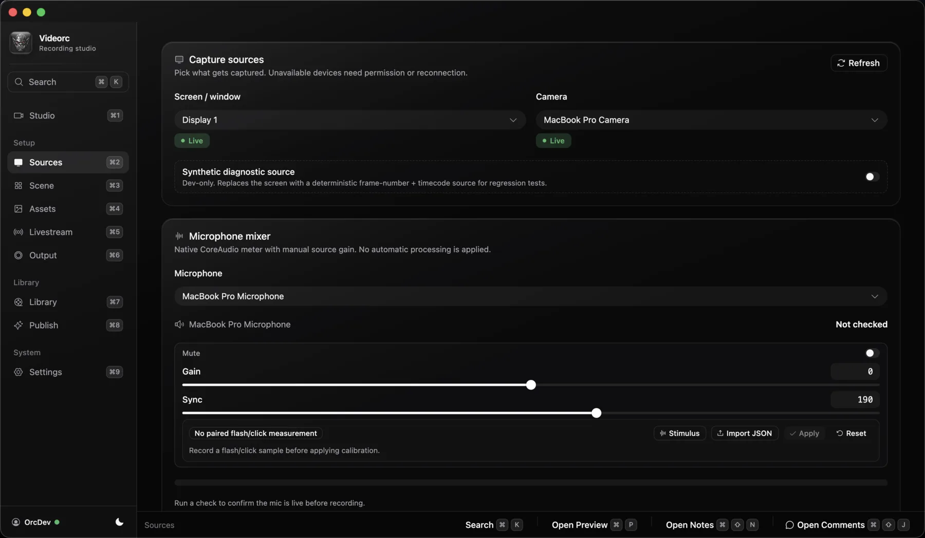 Videorc Sources screen showing capture source, camera, and microphone setup.